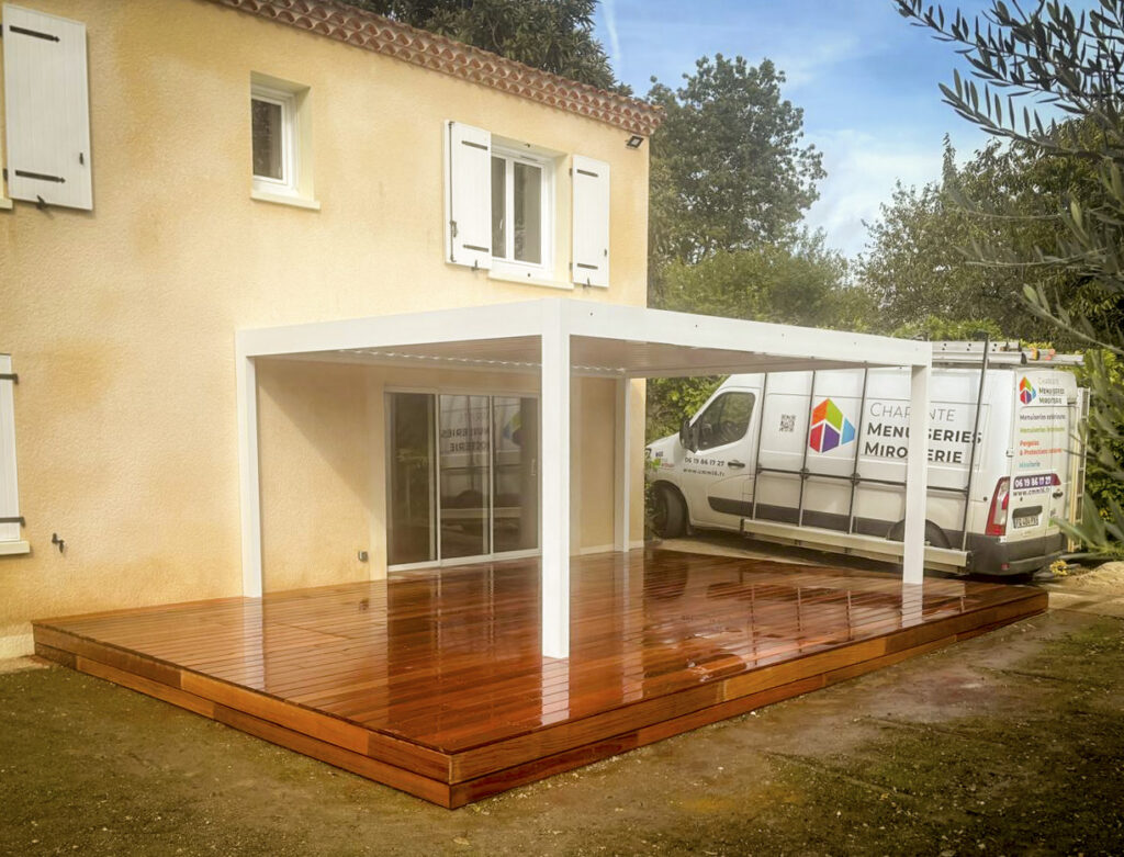 Terrasse et pergola en Charente